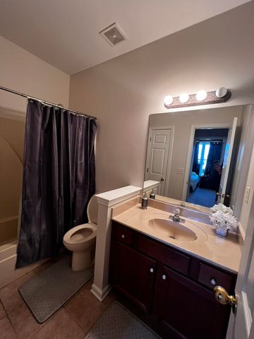 1197 MISTY ISLE DR, Memphis, TN 38103