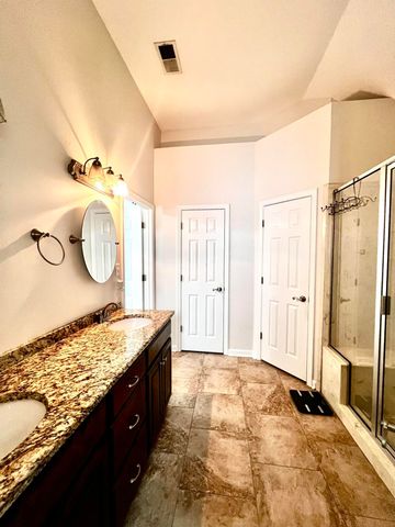 1197 MISTY ISLE DR, Memphis, TN 38103