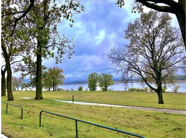 1197 MISTY ISLE DR, Memphis, TN 38103