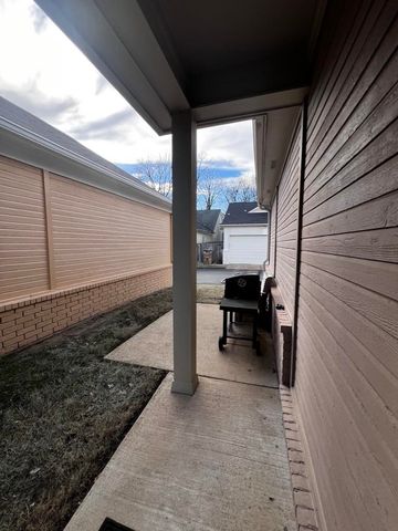 1197 MISTY ISLE DR, Memphis, TN 38103