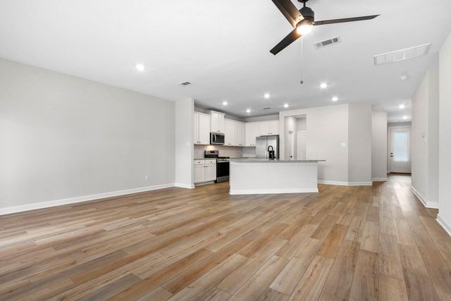 1022 Whispering Winds Drive, Beasley, TX 77417