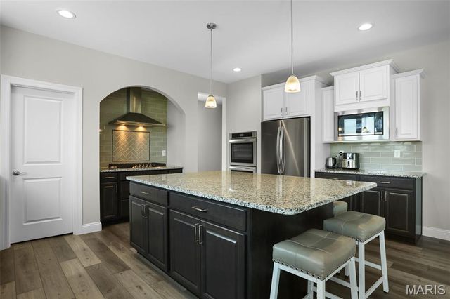 104 Long Pass Court, Lake St Louis, MO 63367