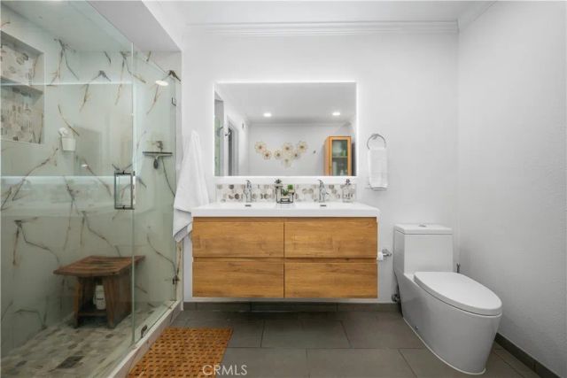 1881 Mitchell Avenue 124, Tustin, CA 92780