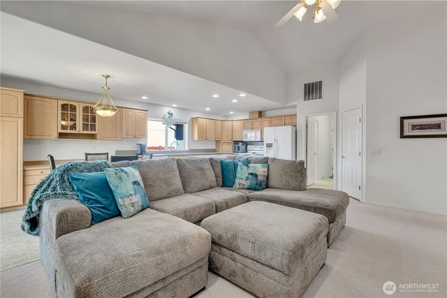 1449 Olsen Avenue, Buckley, WA 98321