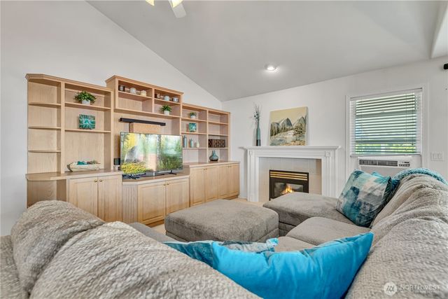1449 Olsen Avenue, Buckley, WA 98321