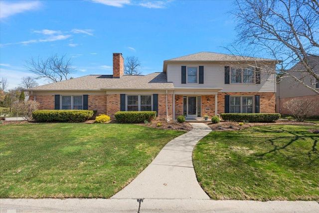 4 Elmsleigh Lane, Grosse Pointe, MI 48230