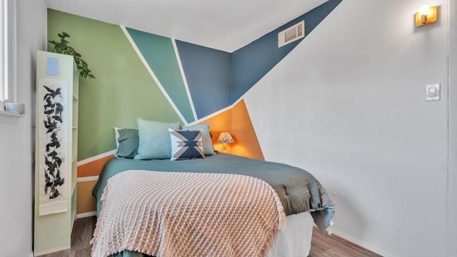 1029 Lynch Court NW, Albuquerque, NM 87104