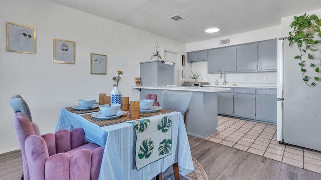 1029 Lynch Court NW, Albuquerque, NM 87104