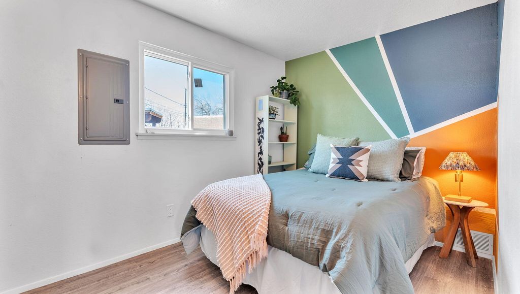 Image 17 of property listing at 1029 Lynch Court NW, Albuquerque, NM 87104