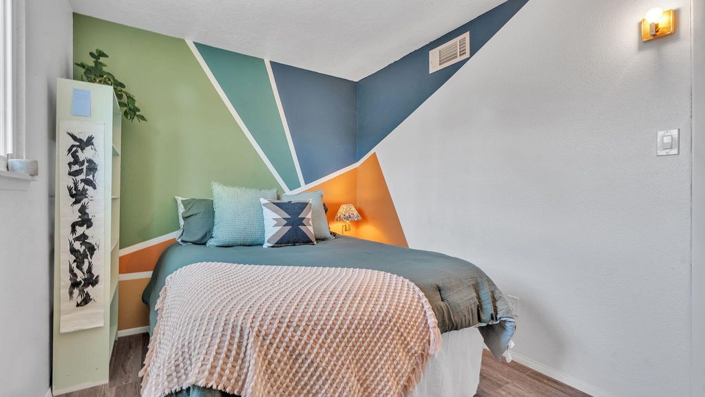 Image 18 of property listing at 1029 Lynch Court NW, Albuquerque, NM 87104