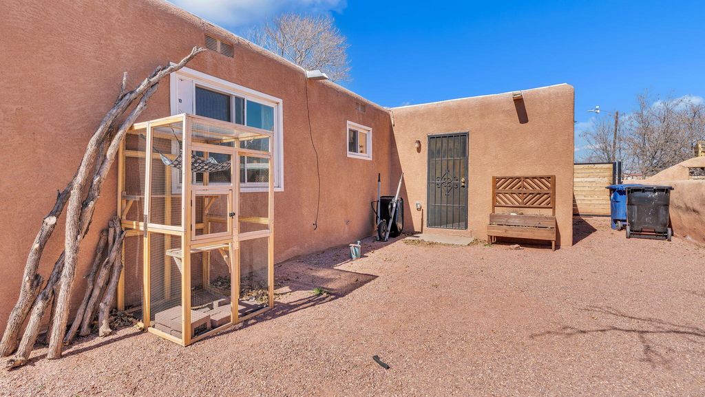 Image 26 of property listing at 1029 Lynch Court NW, Albuquerque, NM 87104
