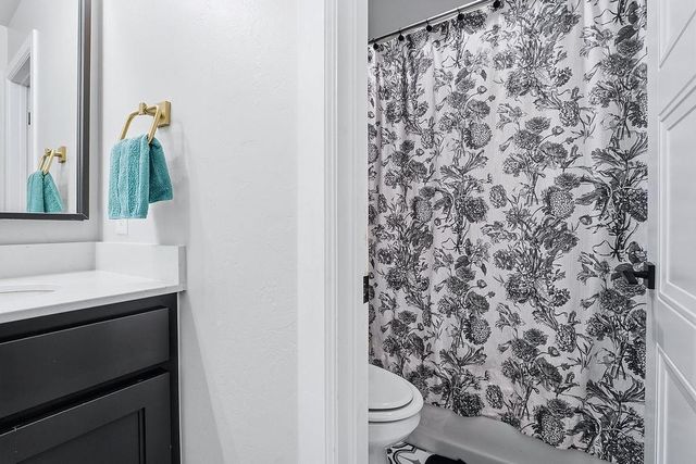 15809 Bison Drive, Oklahoma City, OK 73170