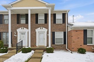 16285 Raleigh Square Drive, Southgate, MI 48195