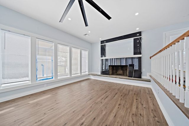 265 Norfolk St, Canton, MA 02021