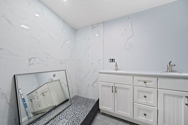 265 Norfolk St, Canton, MA 02021