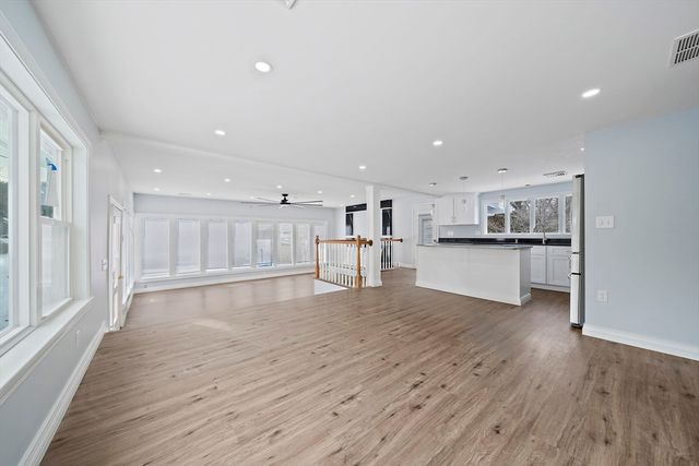 265 Norfolk St, Canton, MA 02021