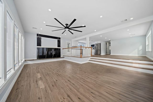 265 Norfolk St, Canton, MA 02021