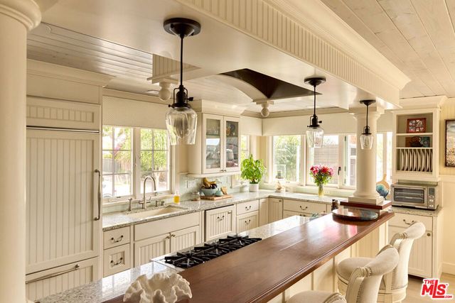 2088 Edinburg Avenue, Cardiff By The Sea, CA 92007