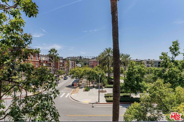 12975 Agustin Place 312, Los Angeles, CA 90094