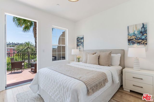 12975 Agustin Place 312, Los Angeles, CA 90094