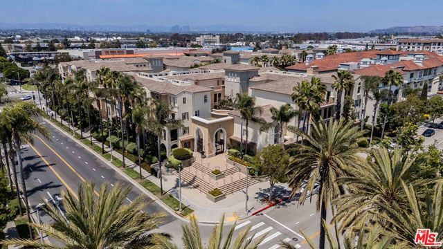 12975 Agustin Place 312, Los Angeles, CA 90094