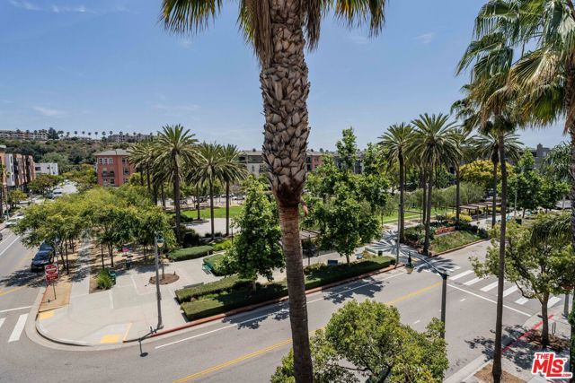 12975 Agustin Place 312, Los Angeles, CA 90094