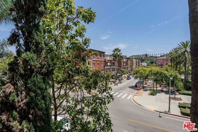 12975 Agustin Place 312, Los Angeles, CA 90094