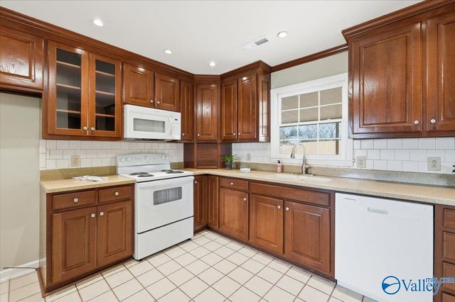 2117 Britain Avenue, Huntsville, AL 35803