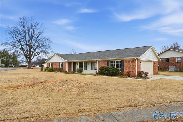 2117 Britain Avenue, Huntsville, AL 35803