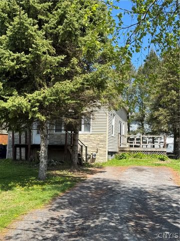 220 Westover Street, Camillus, NY 13209