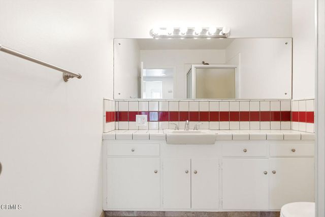 1233 N Columbus Avenue 3A, Glendale, CA 91202