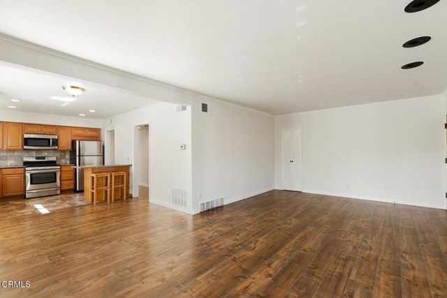 1233 N Columbus Avenue 3A, Glendale, CA 91202