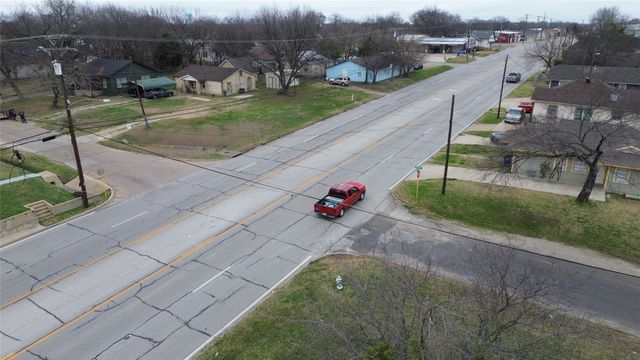 301 E Denton Street, Ennis, TX 75119