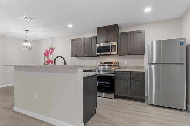 1105 N 11th Street A, Waco, TX 76707