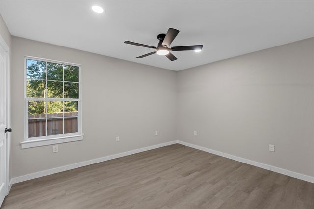 1105 N 11th Street A, Waco, TX 76707