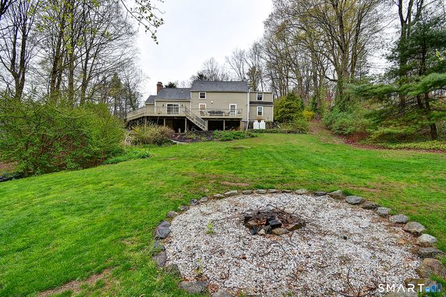 27 Chestnut Hill Road, Newtown, CT 06482