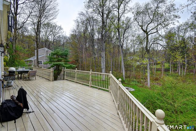 27 Chestnut Hill Road, Newtown, CT 06482