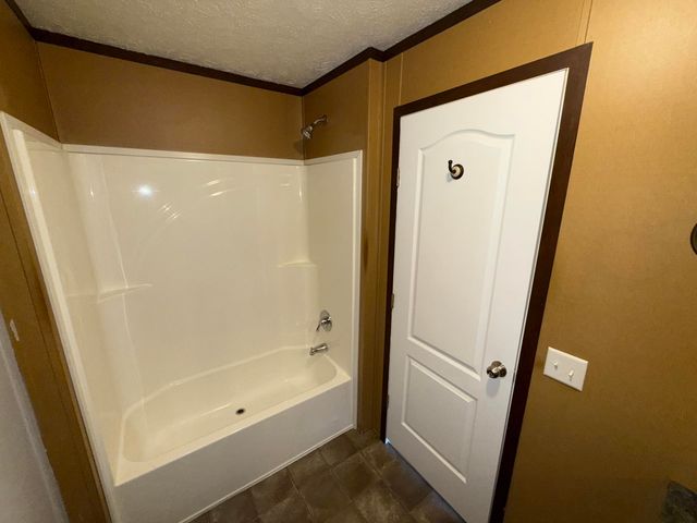 1371 SARNIA Street, Norton Shores City, MI 49444