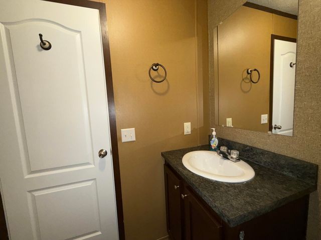 1371 SARNIA Street, Norton Shores City, MI 49444