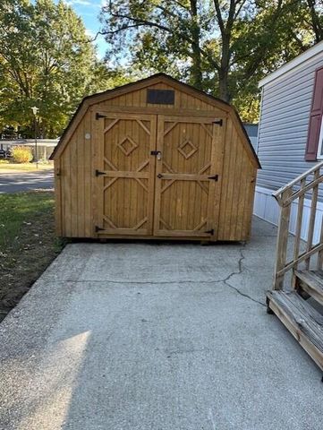 1371 SARNIA Street, Norton Shores City, MI 49444