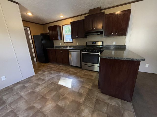 1371 SARNIA Street, Norton Shores City, MI 49444