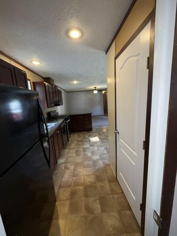 1371 SARNIA Street, Norton Shores City, MI 49444