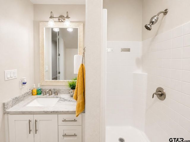 10861 County Rd 411, Tyler, TX 75704