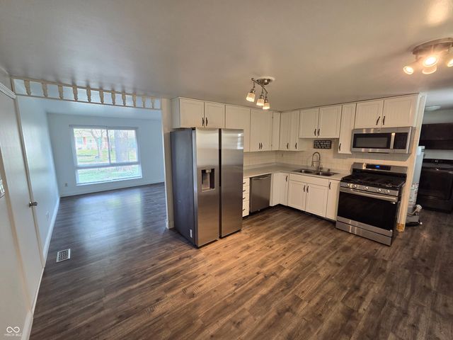1205 Keller Drive, Plainfield, IN 46168