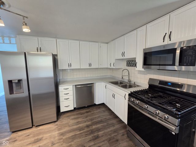 1205 Keller Drive, Plainfield, IN 46168