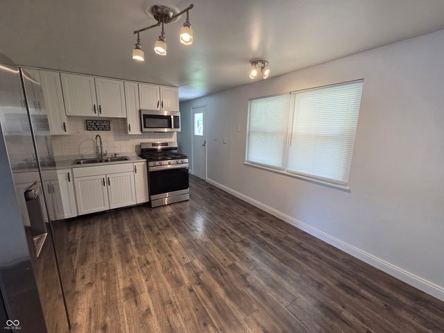 1205 Keller Drive, Plainfield, IN 46168