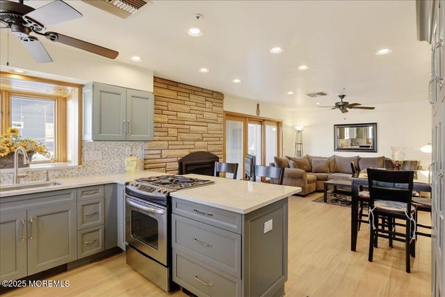 8 Ortley Avenue, Lavallette, NJ 08735