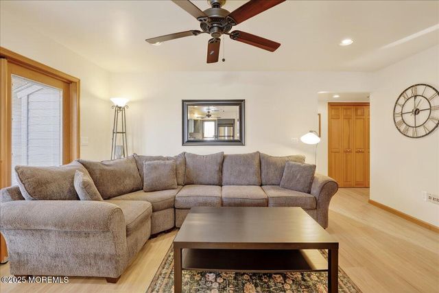 8 Ortley Avenue, Lavallette, NJ 08735