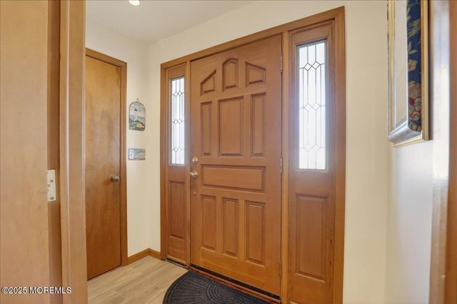 8 Ortley Avenue, Lavallette, NJ 08735