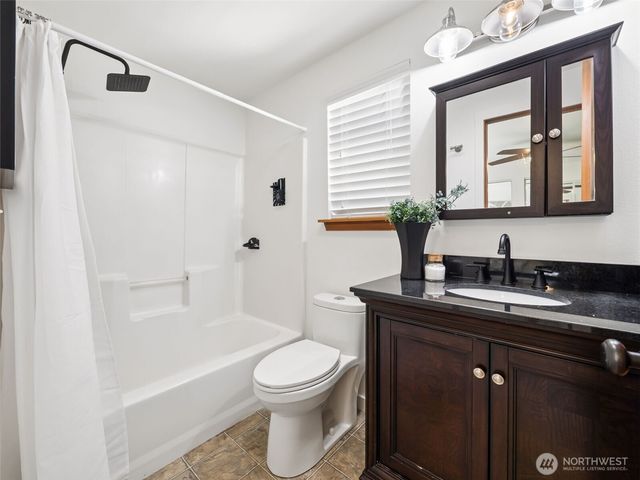 3815 & 3817 47th Street NW, Gig Harbor, WA 98335